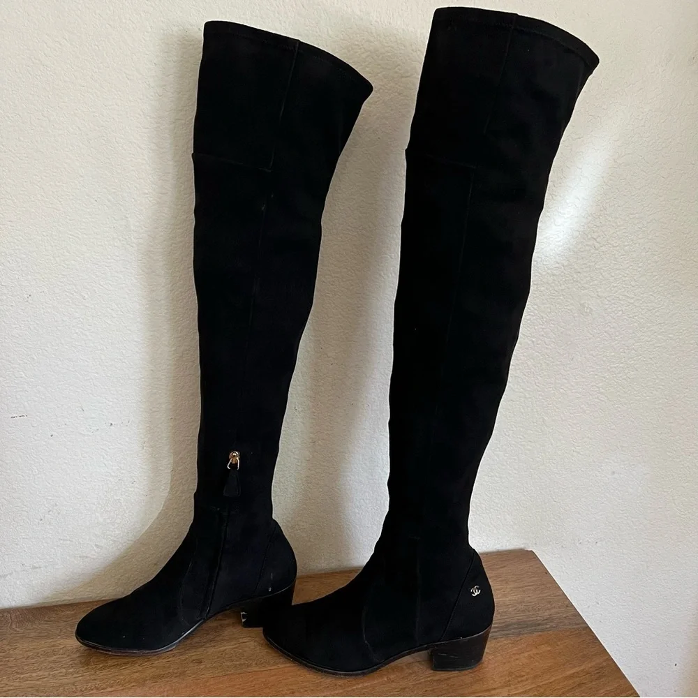 Chanel Black Knee High Heeled Boots Size 8